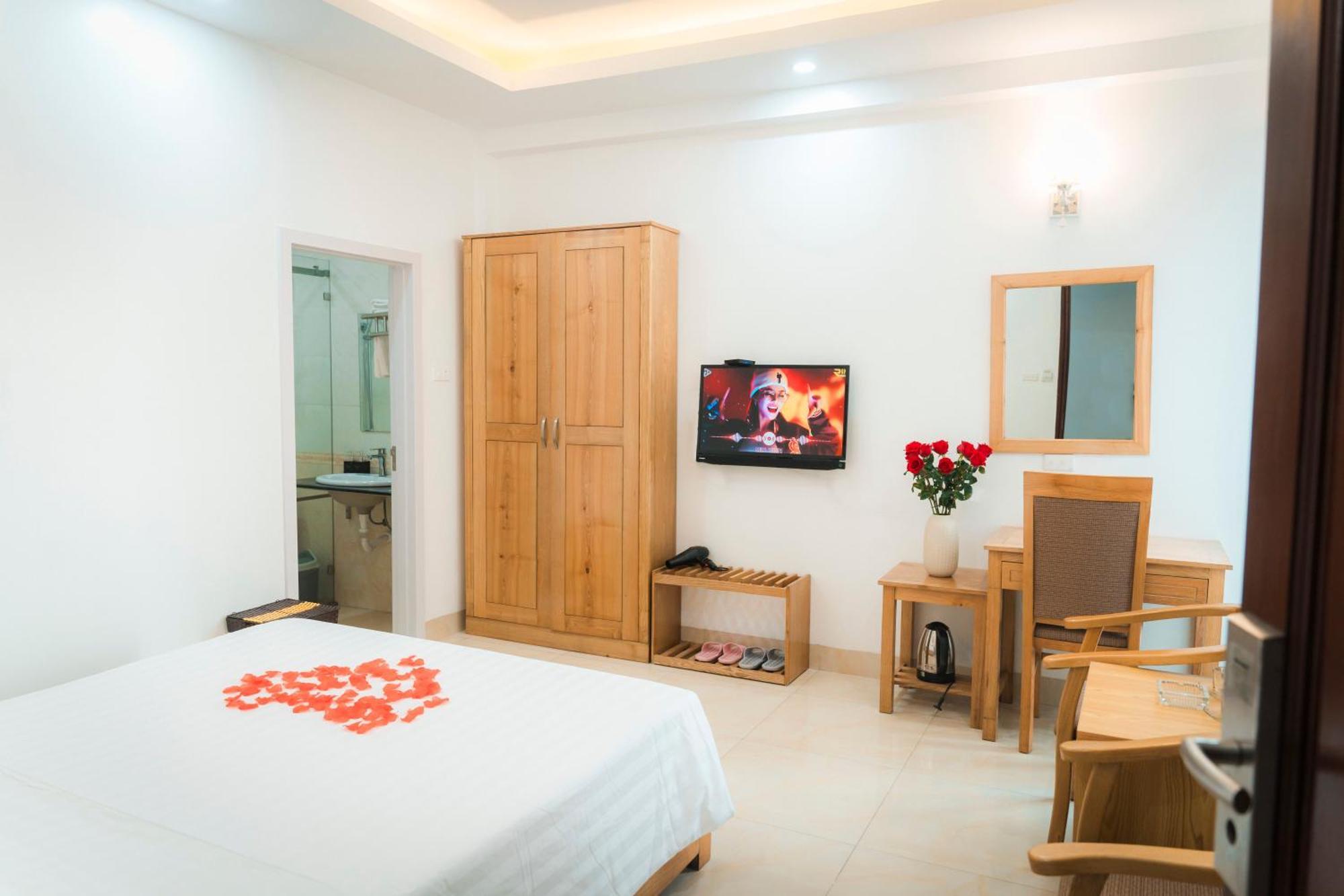 Victoria Hotel Me Tri Ханой Екстериор снимка